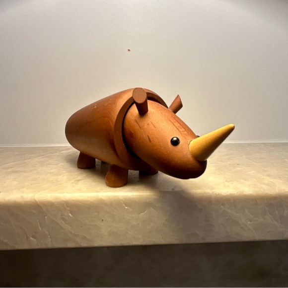 Senshukai Royal Pet Wooden Rhino Figure – Vintage Japanese Toy w/ Original Card - Picture 7 of 8
